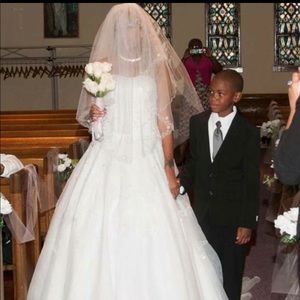 Oleg Cassini wedding dress and veils